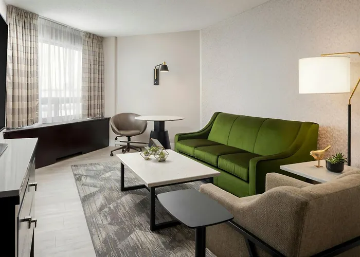 Sheraton Montreal Airport Hotel Dorval